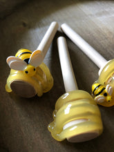 Load image into Gallery viewer, Honey Bee Dipper