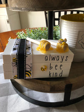 Load image into Gallery viewer, Bee Book Stack