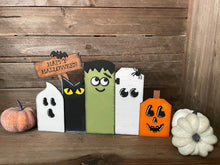 Load image into Gallery viewer, Happy Halloween Sign