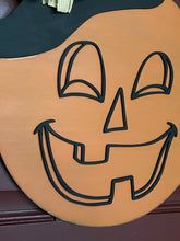 Load image into Gallery viewer, Jack O Lantern Door Hanger